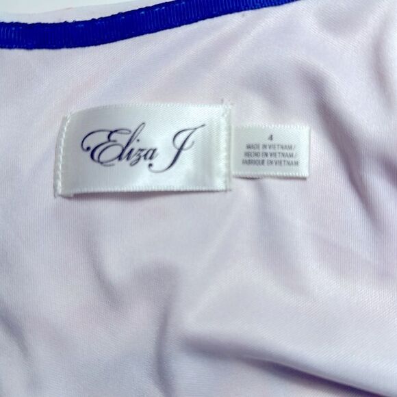 Eliza J Striped Stretch Shift Dress - Picture 8 of 9